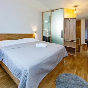 Hotel Wolf, Prague