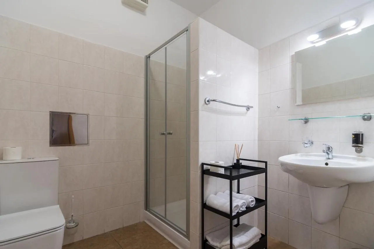 Hotel Museum Praga 3*,