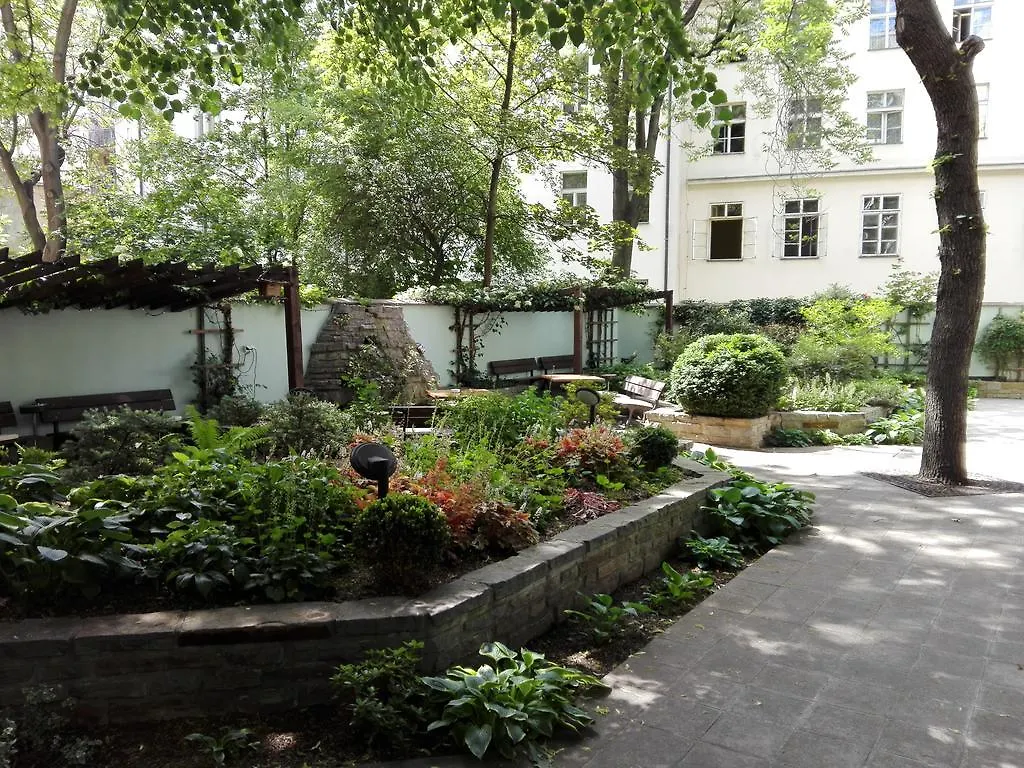 Hotel Museum Praga